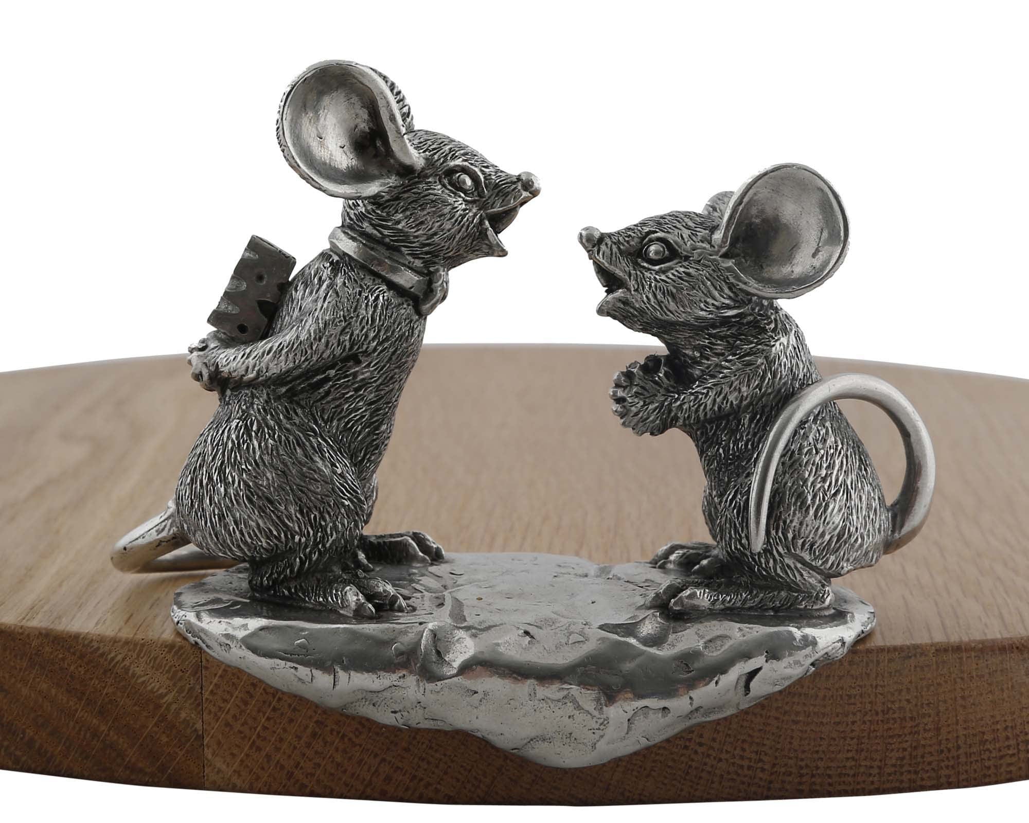 Vagabond House Garden Friends Sharing Mice Cheese Board