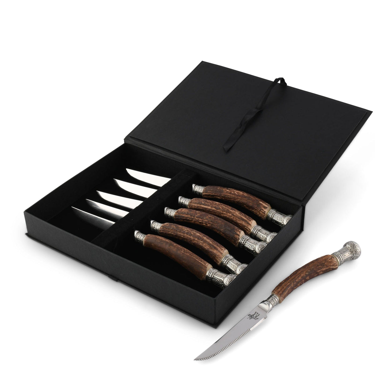 https://www.vagabondhouse.com/cdn/shop/products/vagabond-house-lodge-style-composite-antler-king-crown-steak-knife-set-b2f-31278879604784_1200x.jpg?v=1677944428